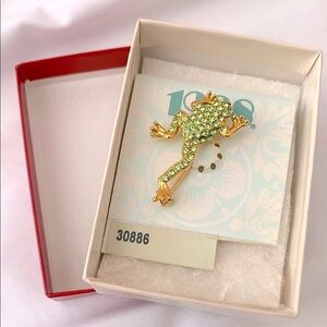NWT 1928 Gold Tone Bejeweled Crystal Green Frog Brooch Pin